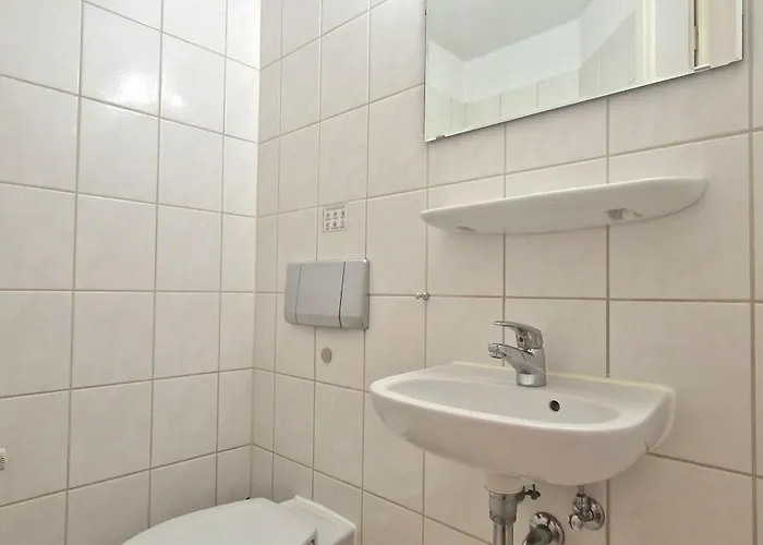 Apartment 543, Seepark *